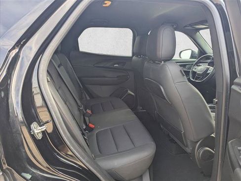 Used 2022 Chevrolet TrailBlazer RS w/ Convenience Package FWD image 18