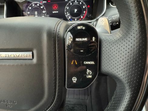 Used 2019 Land Rover Range Rover Sport HSE Dynamic image 17