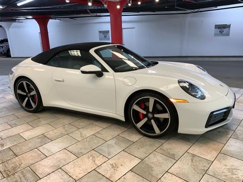 Used 2020 Porsche 911 Carrera 4S AWD/4WD image 8