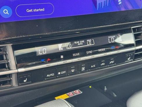 Certified 2025 Toyota Sienna XLE Woodland Edition AWD/4WD image 17