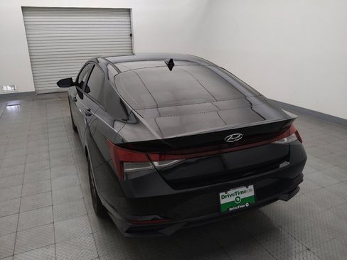 Used 2021 Hyundai Elantra SEL FWD image 6