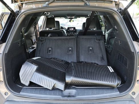 Used 2025 Nissan Pathfinder Rock Creek AWD/4WD image 28