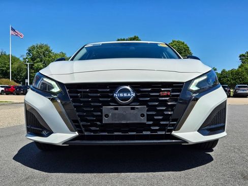 Used 2023 Nissan Altima 2.5 SR w/ SR Premium Package AWD/4WD image 7