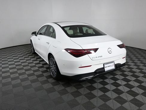 Used 2026 Mercedes-Benz CLA 250 image 4