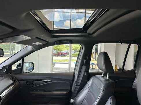 Used 2019 Honda Ridgeline Black Edition image 15
