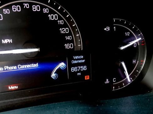 Used 2017 Cadillac XT5 Luxury w/ Driver Awareness Package image 5