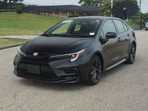 Used 2023 Toyota Corolla SE AWD/4WD image 24