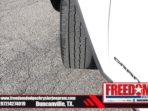 Used 2023 Jeep Grand Cherokee L Limited w/ Black Appearance Package AWD/4WD image 43