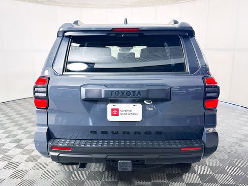 Used 2026 Toyota 4Runner TRD Off-Road Premium AWD/4WD image 4