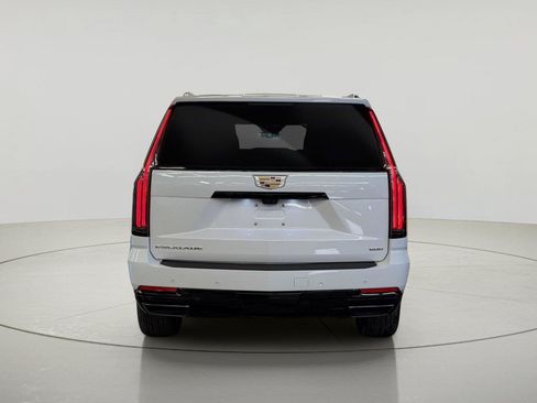 Used 2026 Cadillac Escalade ESV Sport AWD/4WD image 8