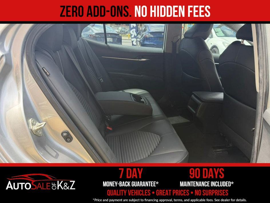 Used 2021 Toyota Camry SE FWD image 21