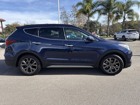 Used 2018 Hyundai Santa Fe Sport image 6