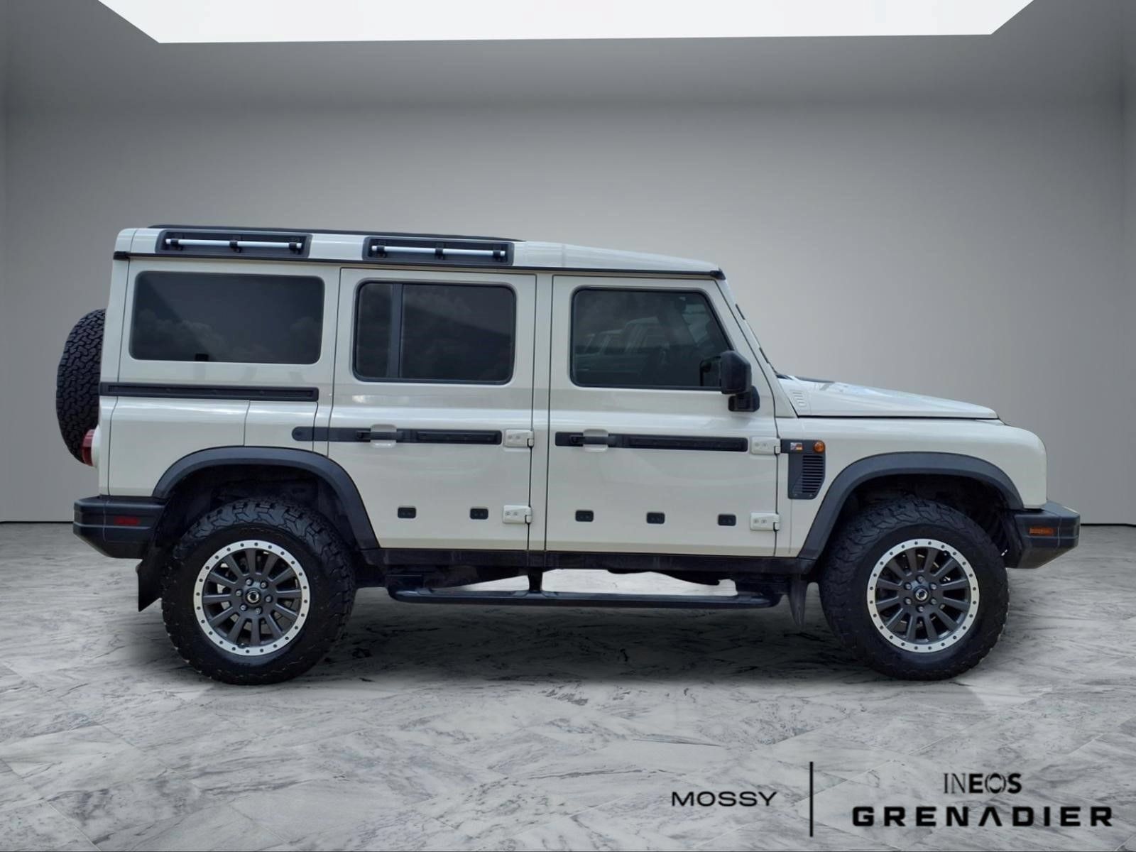 Used 2024 INEOS Grenadier Station Wagon AWD/4WD image 8