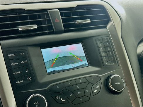 Used 2019 Ford Fusion S image 22