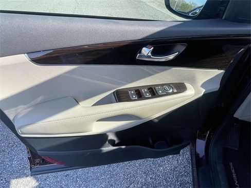 Used 2019 Kia Sorento EX image 20