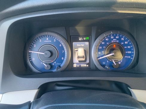 Used 2020 Toyota Sienna LE image 17