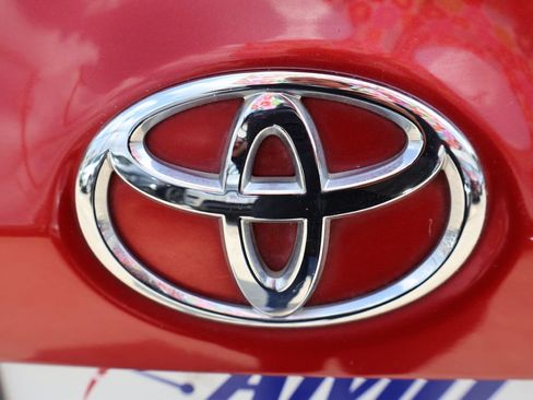 Used 2016 Toyota Corolla S FWD image 13