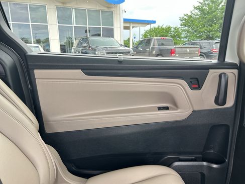 Used 2022 Honda Odyssey EX-L image 15
