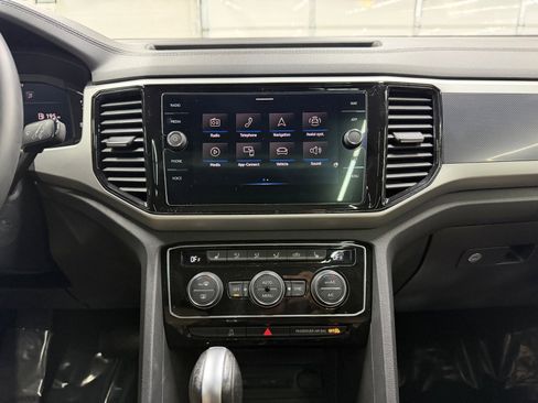 Used 2021 Volkswagen Atlas Cross Sport SEL image 13