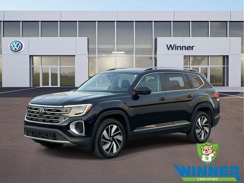 Used 2024 Volkswagen Atlas SEL AWD/4WD image 1
