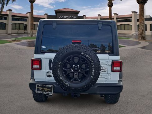 Used 2022 Jeep Wrangler Sport AWD/4WD image 7