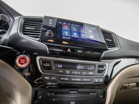 Used 2020 Honda Pilot Touring image 27