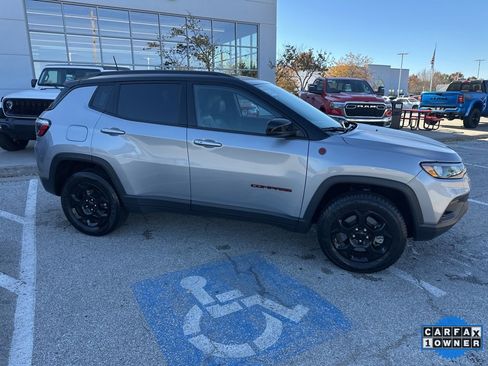 Used 2023 Jeep Compass Trailhawk image 36