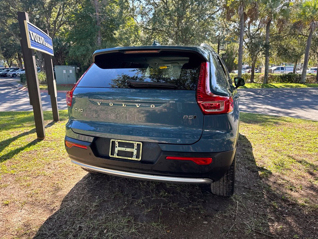 Used 2024 Volvo XC40 B5 Plus w/ Climate Package AWD/4WD image 7