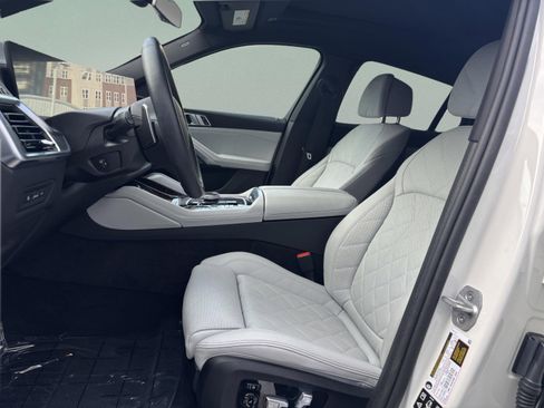 Used 2025 BMW X6 xDrive40i image 19
