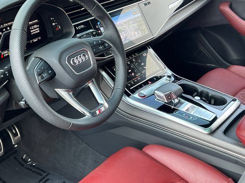 Used 2024 Audi SQ8 Prestige AWD/4WD image 2