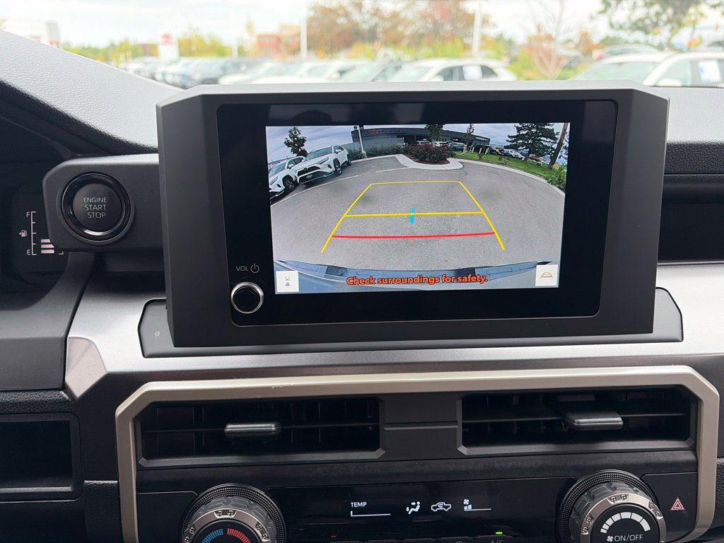 Used 2025 Toyota Tacoma SR5 AWD/4WD image 27