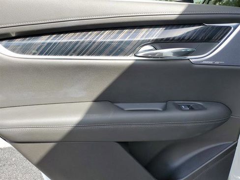 Certified 2023 Cadillac XT6 Premium Luxury image 32