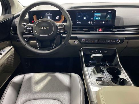 New 2026 Kia Carnival FWD image 10