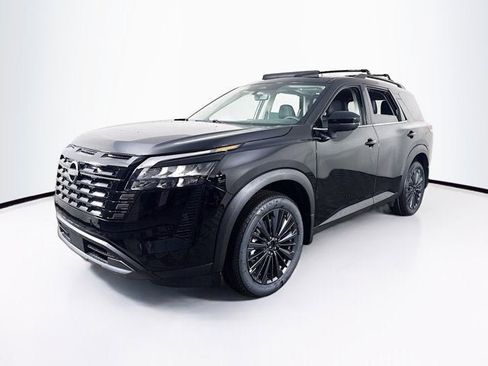 New 2026 Nissan Pathfinder SL w/ SL Premium Package AWD/4WD image 1