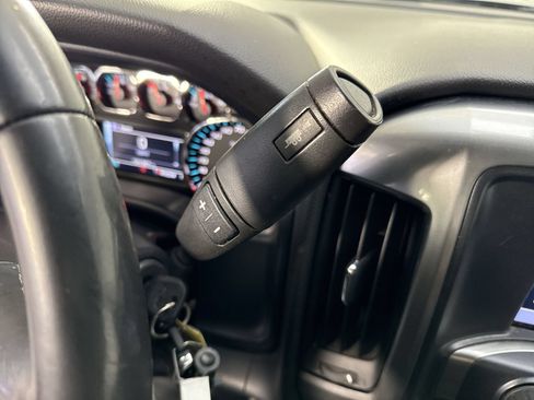Used 2016 Chevrolet Silverado 2500 LT w/ LT Convenience Package AWD/4WD image 18