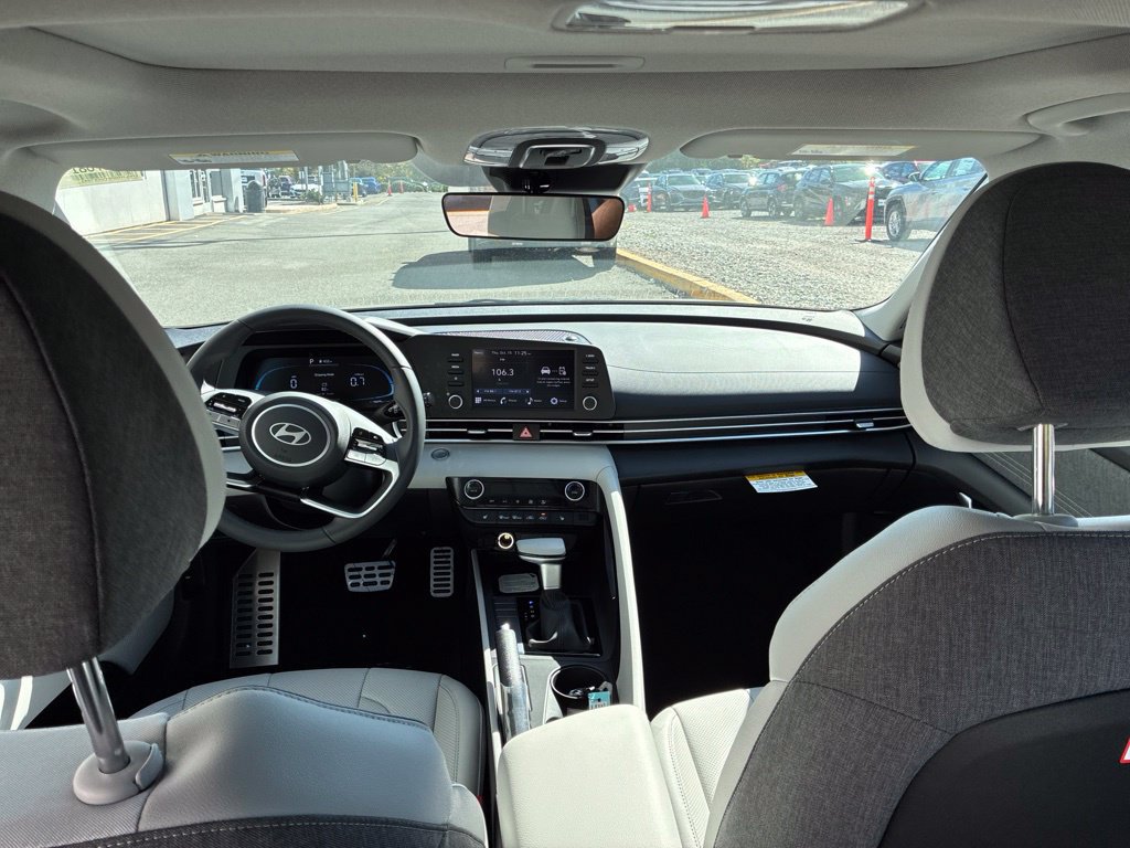 New 2026 Hyundai Elantra SEL Sport FWD image 13