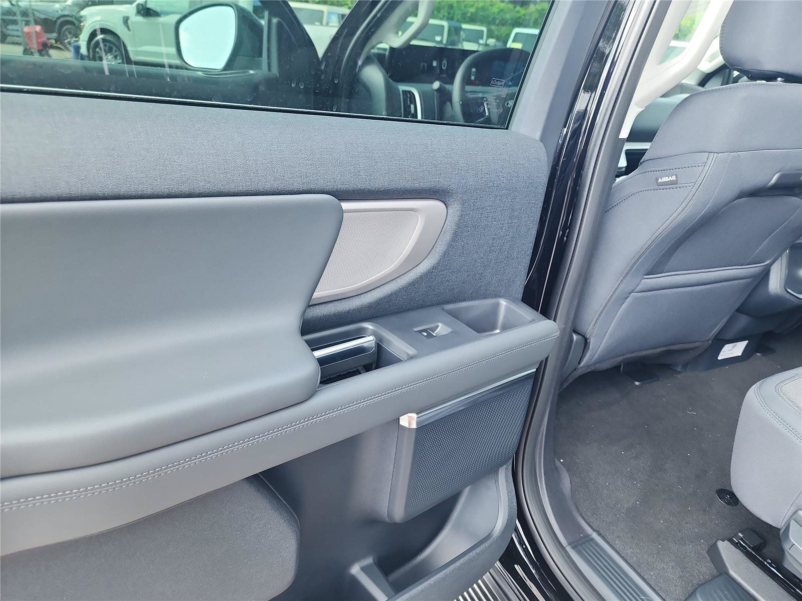New 2027 Ford Expedition Active RWD image 16