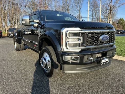 Used 2024 Ford F450 Platinum w/ FX4 Off-Road Package AWD/4WD image 2