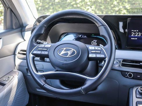 Used 2024 Hyundai Palisade SEL FWD image 16