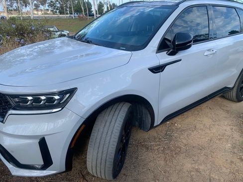 Used 2022 Kia Sorento SX FWD image 1