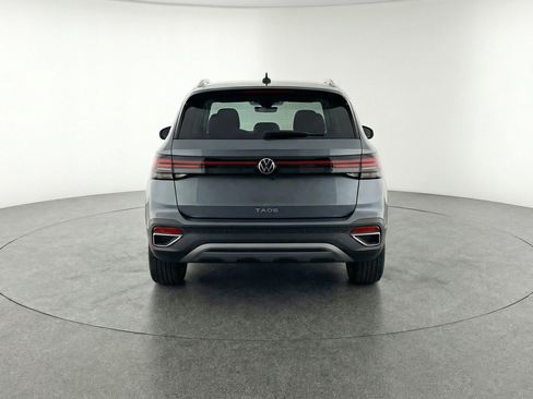 Used 2025 Volkswagen Taos S image 7