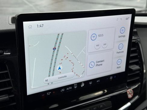 Used 2023 Ford Transit 350 XLT image 22