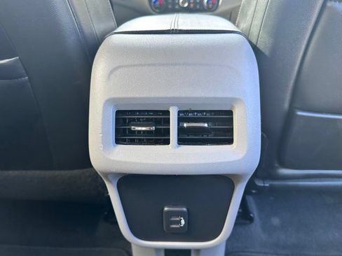 Used 2021 GMC Terrain SLT AWD/4WD image 33