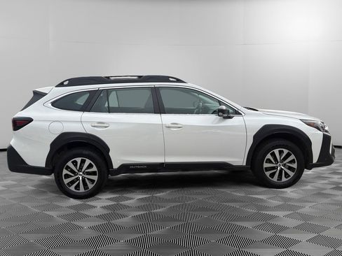 Certified 2024 Subaru Outback image 8
