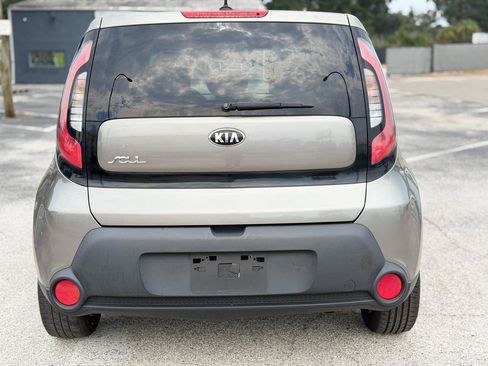 Used 2016 Kia Soul FWD image 4