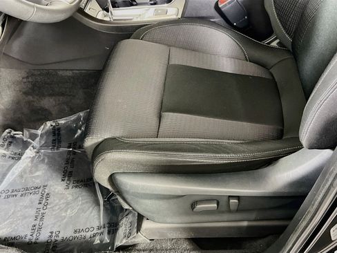 Used 2023 Subaru Ascent Premium w/ Convenience Package AWD/4WD image 18