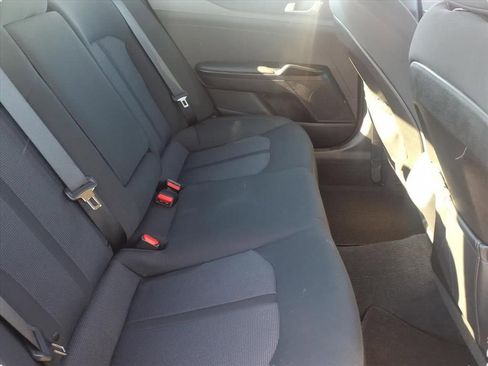 Used 2023 Kia K5 LXS image 13