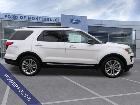 Used 2019 Ford Explorer XLT w/ Equipment Group 202A FWD image 2