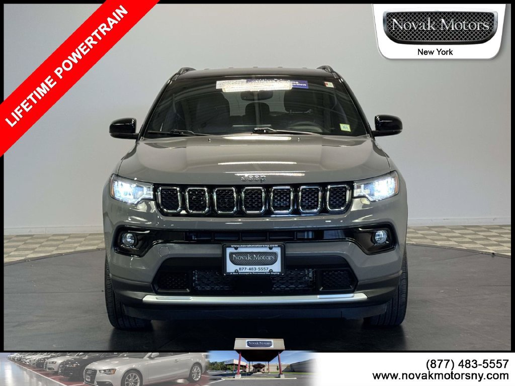 Used 2023 Jeep Compass Limited AWD/4WD image 2