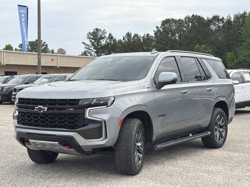 Used 2023 Chevrolet Tahoe Z71 w/ Luxury Package AWD/4WD image 14